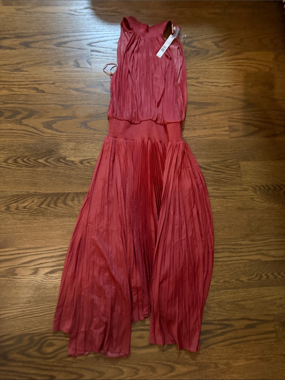 Elie Tahari Red Pleated Sleeveless dress